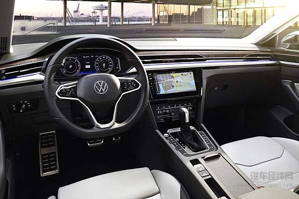  “颜值担当”品质依旧 一汽-大众新款CC下线