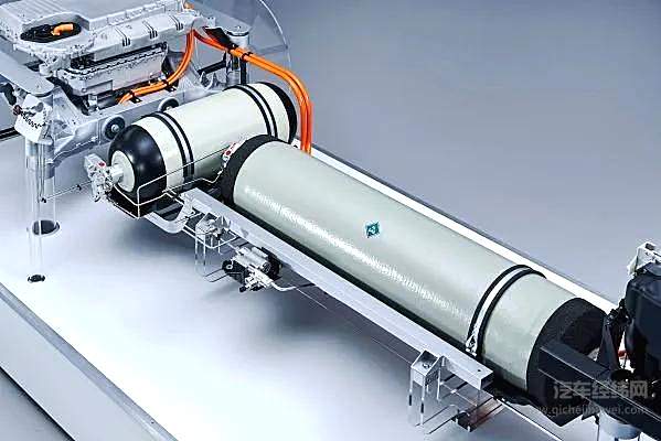 看似简单的化学反应 能玩到极致的只有这两家车企！