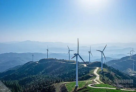 “中国新能源产能过剩论”并无可靠依据 访德国汽车工业协会主席穆勒