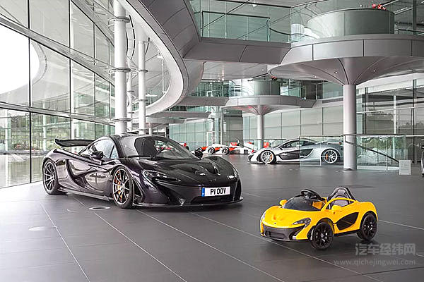 果然是别人家的童年！坐迈凯伦开布加迪……