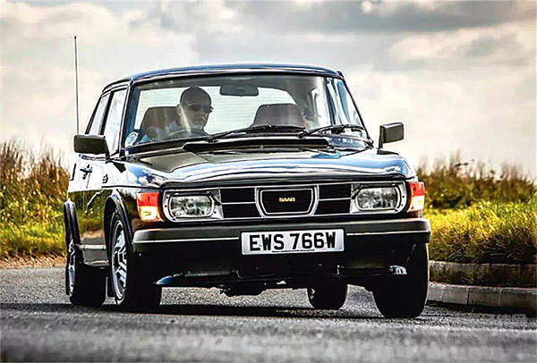 汽车也能上天？来看看人类汽车“飞行”史