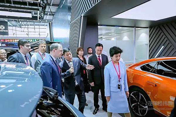 第七届中国—俄罗斯博览会举行 东风公司旗下代表车型集体亮相