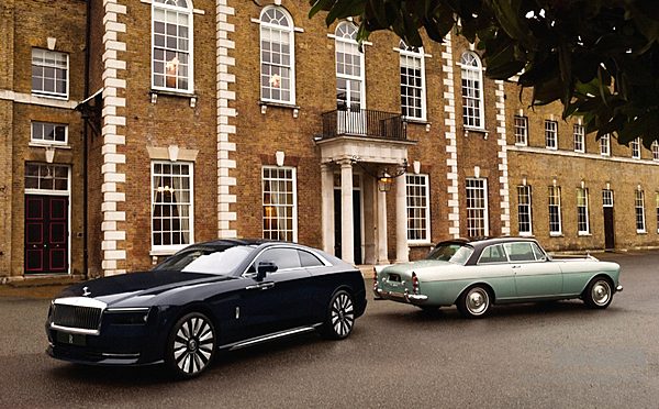 劳斯莱斯中国回应 “取消纯电” 传闻：电动化战略不变 同步延续 V12 车型