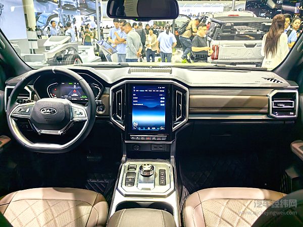 江淮也有核心装备！全栈线控智慧底盘到底有多强？