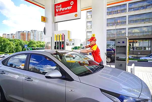 米其林星级餐厅去过不少，但星级的加油站我还是第一次见