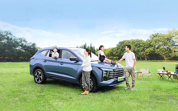 10.98-14.98万元大七座电混SUV--江淮X8E家正式发售