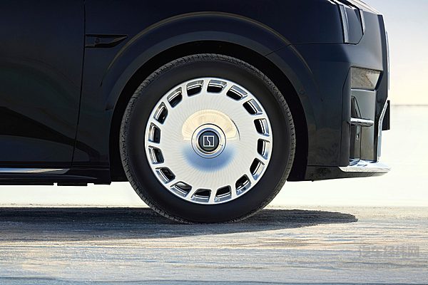 新款极氪009上市性能全面升级 43.9万起售价能否实现理想做不到的事情？