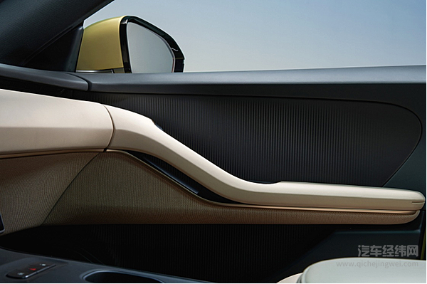 国产品牌玩转高端轿车市场 三款车型谁更胜一筹？