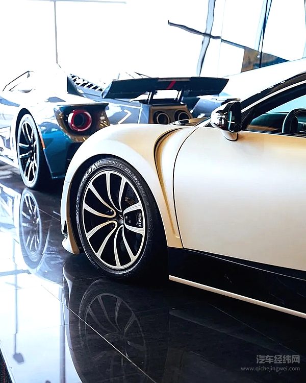 布加迪VeyronMansoryVIVERE特别版