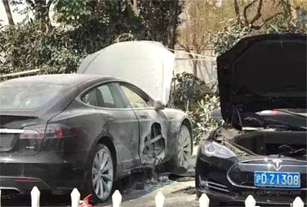 李斌的盒饭、何小鹏的白酒与马斯克的包子