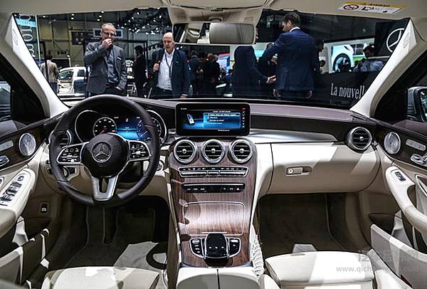 2018日内瓦车展探馆汇总 看看都有哪些重磅新车亮相