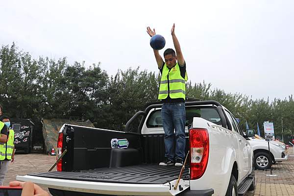 【原创】江铃新宝典发动机享终身质保 官宣百公里油耗仅为7.3L