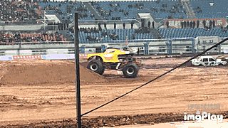 轮胎高1米7，动力上千匹，来看看这些怪兽车有多疯狂