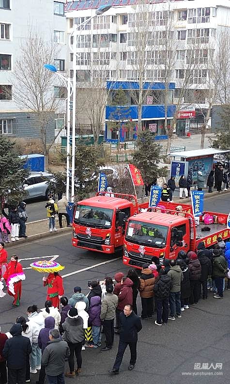茫茫草原牛羊壯，東風(fēng)輕卡美名揚(yáng)