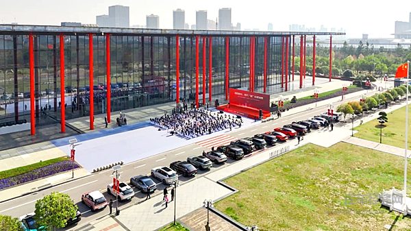 最高补贴2万元！2025年湖北省新能源汽车“双百跃升”活动在东风举行