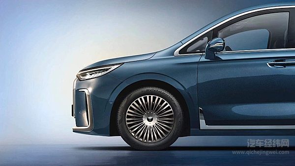 比亚迪夏亮相成都车展 有华为加持的岚图梦想家可否与之一战？