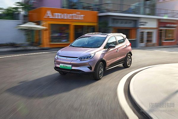 杀疯了 比预售低4000-6000元 比亚迪10万内唯一SUV 2023元Pro上市