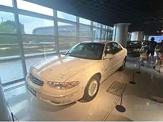 一车一世界 车轮驶过70年