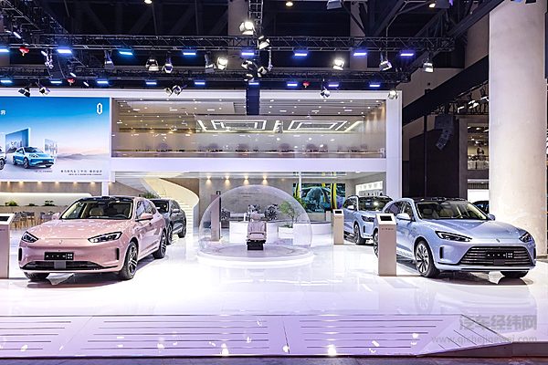 预售50万起的问界M9在打什么算盘？