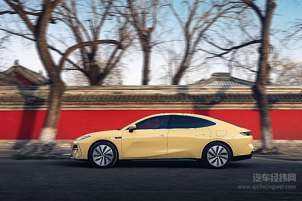 多品牌发力吉利新能源年销46.9万辆 2024年将继续飙升？