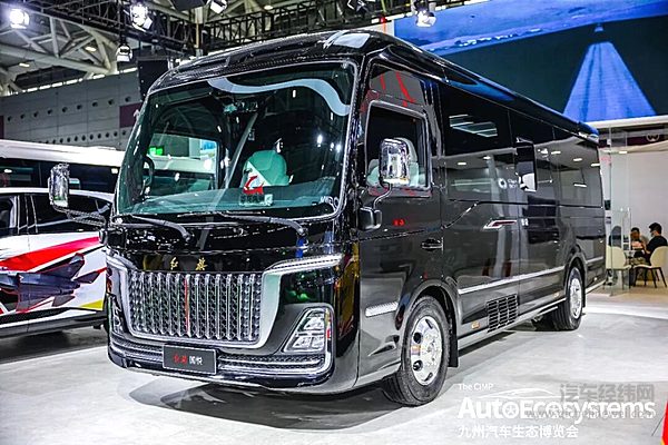 九州汽车生态博览会盛大启幕，首日超10万人前来观展！