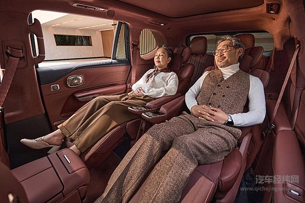 广汽昊铂HL正式开启预售 27.98万陆地游艇开回家