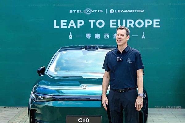 零跑SUV家族“LEAP TO EUROPE 零跑西游记”欧洲之行启程