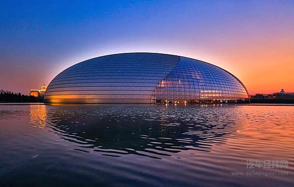 掀起城市新风潮 全新梅赛德斯-奔驰EQA纯电SUV全球首发