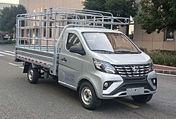 长安轻型商用车新长安星卡 2025款加长版豪华型 116马力 4X2 3.12米 仓栅式国六微卡载货车 (青山变速箱)(SC5028CCYDAAB6)