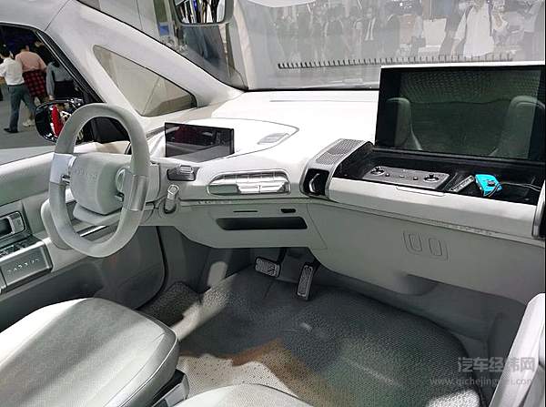 五菱终于造出了中国的K-car 摆脱无车生活的硬核神器！