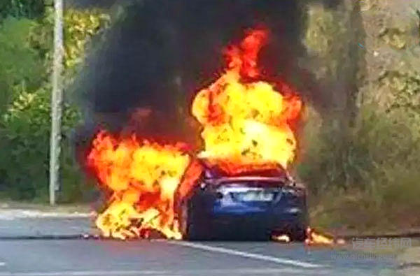 24小时多起自燃事件上“头条” 电动车起火疑云“真相”何时大白