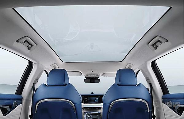 岚图FREE纯电城市版34.86万元上市 直指中高端新能源市场