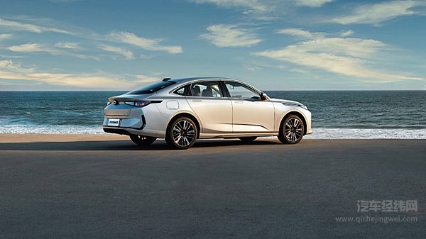 10万元就能买 五菱星光和启源A05谁更值？