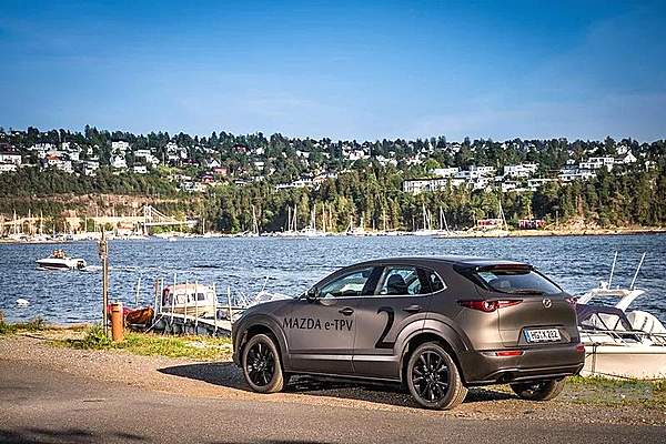 说好不造电动车的马自达 为什么也“真香”了？