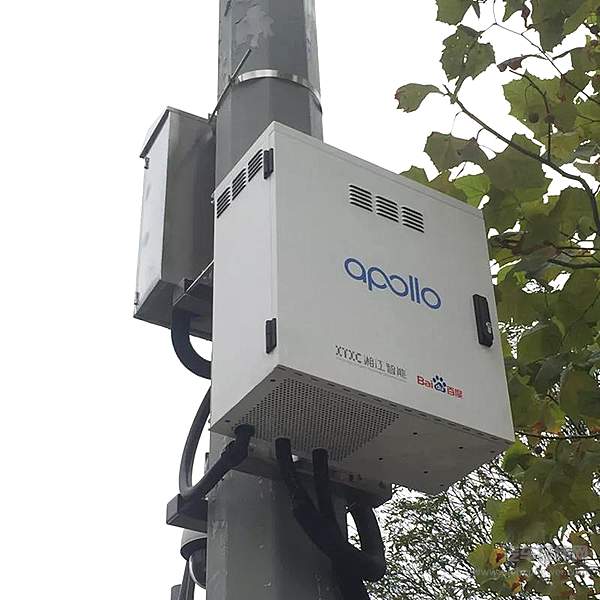 百度Apollo在道路上部署的智能计算单元
