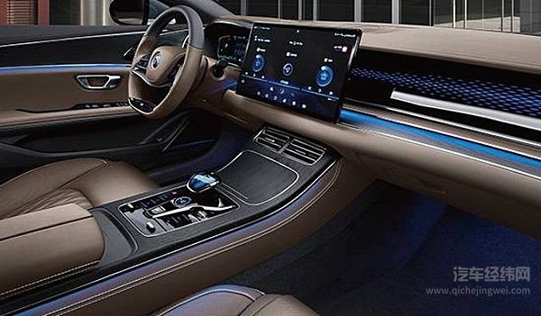 20万元级别混动车 比亚迪汉DM与丰田凯美瑞谁划算？