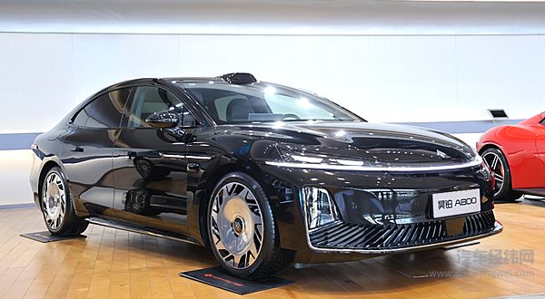 25万级中大型轿车二选一 昊铂A800对决汉L你选择哪一款？​