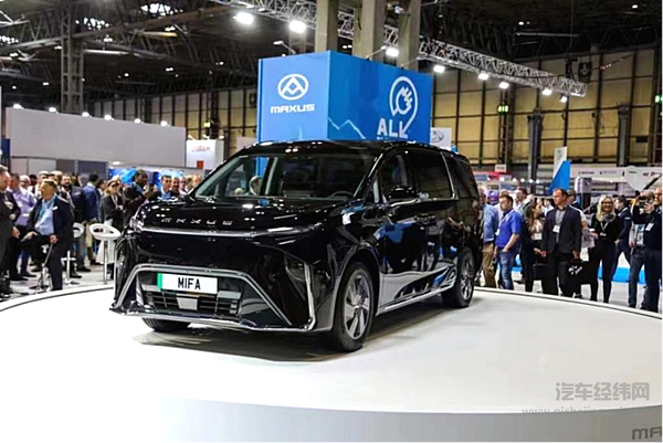 高端定制MPV 非TA不可 上汽大通MAXUS MIFA 9 组队上市