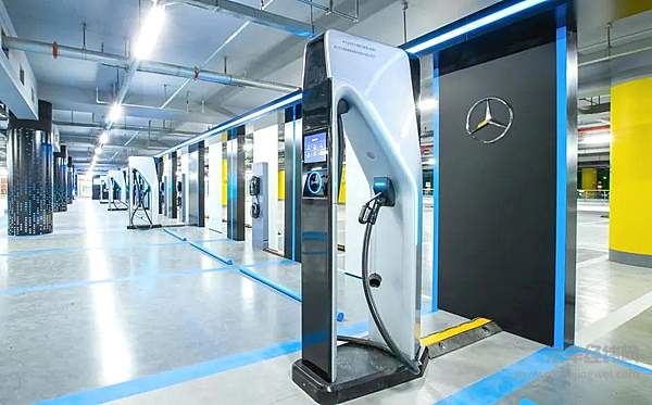 掀起城市新风潮 全新梅赛德斯-奔驰EQA纯电SUV全球首发