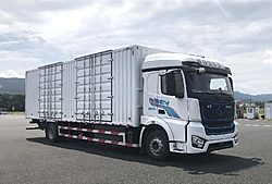 陜汽重卡德龍M5000E 230kw 4X2 廂式純電動(dòng)中卡載貨車(chē) 600kwh