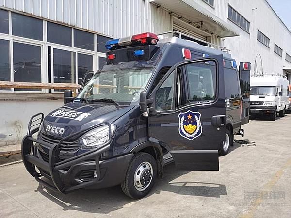 守护阜新，依起同行！ 南京依维柯首批警车圆满交车！