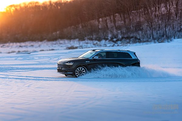 40万级高端SUV二选一 问界M9和理想L9谁能打动土豪？