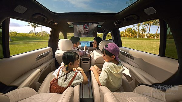 25万元左右可入手 深蓝S09与银河M9谁能打动家庭用户？