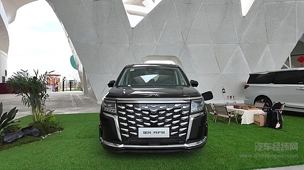 25万级中大型MPV二选一 瑞风RF8与传祺向往M8谁更强？