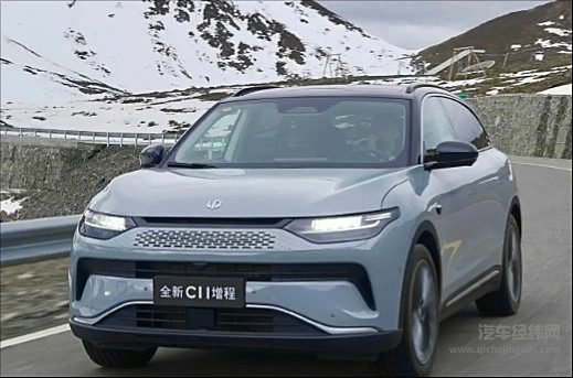 15万出头可入手 阿尔法T5比零跑C11差在哪里？