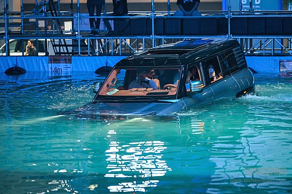 比亚迪携腾势品牌亮相46届曼谷国际汽车展