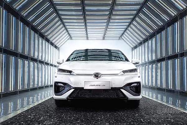 自燃后的广汽新能源还能反击特斯拉吗？