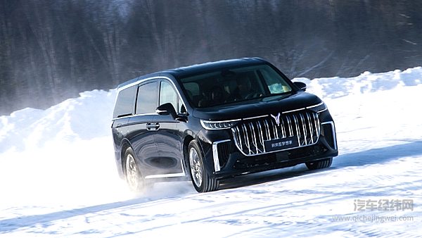 降续航、砍配置 岚图梦想家EV版这套组合拳怎么样？