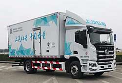 上汽紅巖杰豹 270馬力 4X2 國(guó)六冷藏車