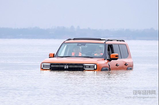 豪华越野新坐标诞生！纵横G700上市 售价32.99万元起